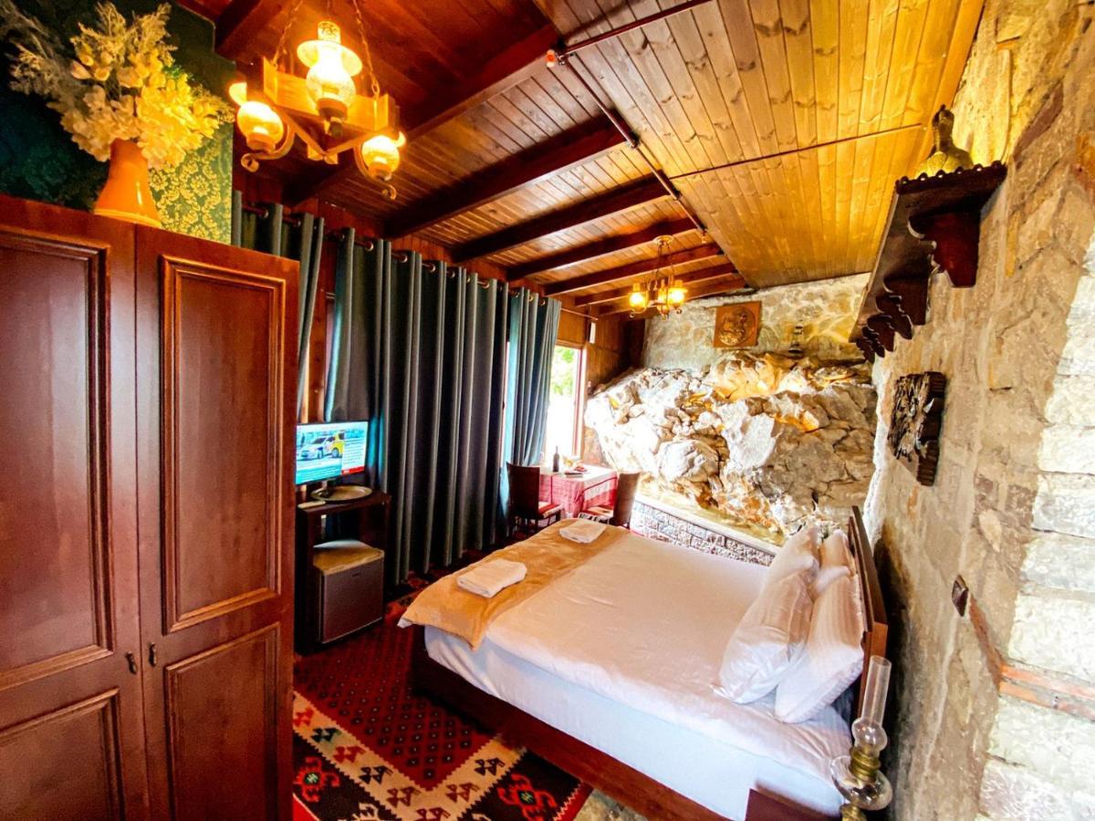 Iliria Bed & Breakfast