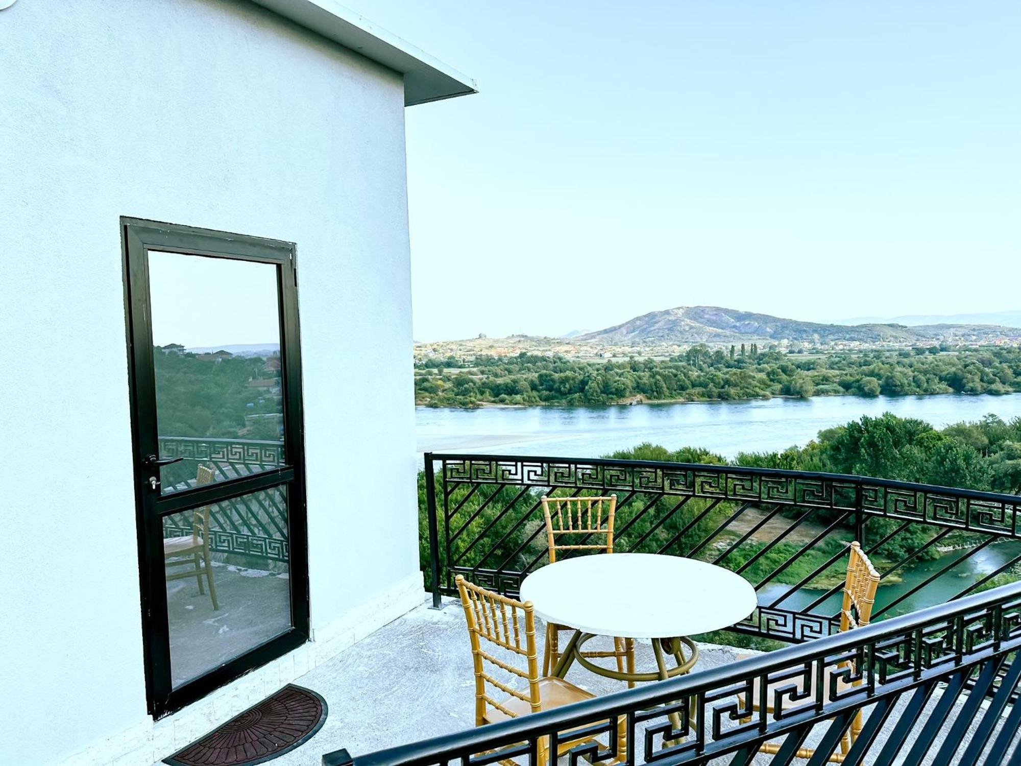 Bed & Breakfast Iliria Canaj